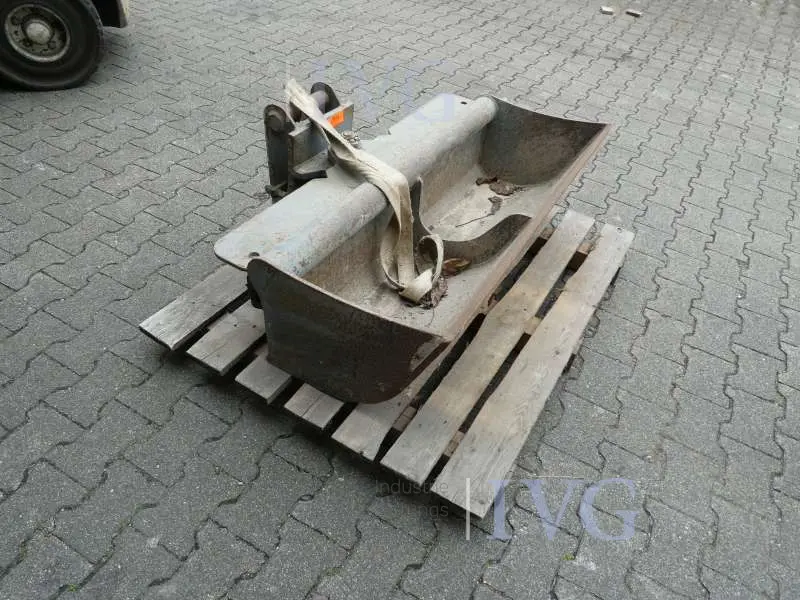 Hydraulische Grabenräumschaufel